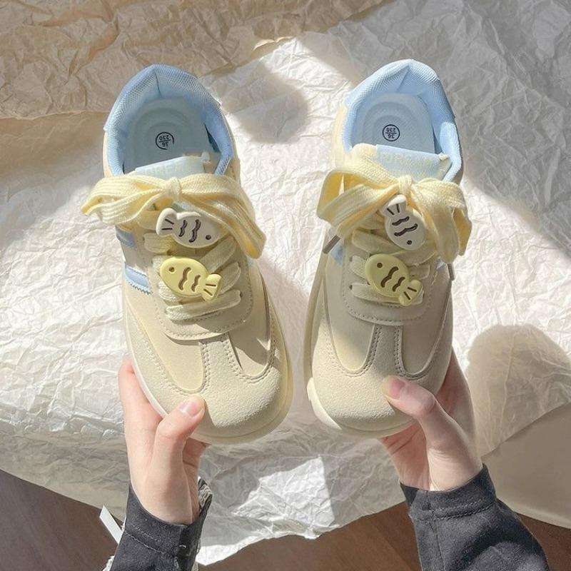 Premium fashion board shoes spring new versatile lace-up sports shoes casual retro