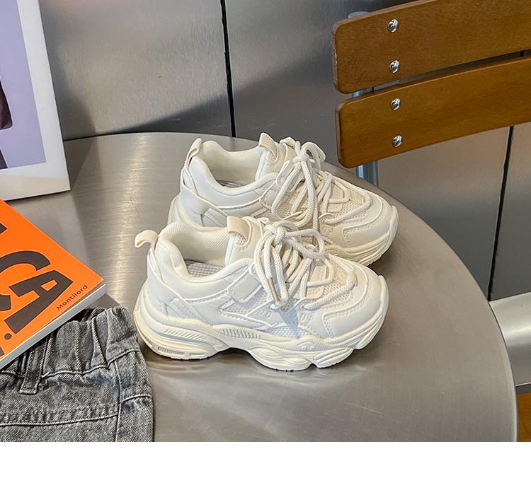 

Обувь для девочек Весна и Осень 2025 новые детские спортивные туфли для девочек с мягкой подошвой для бега папины модные туфли кожаная поверхность для детей среднего и старшего возраста 30