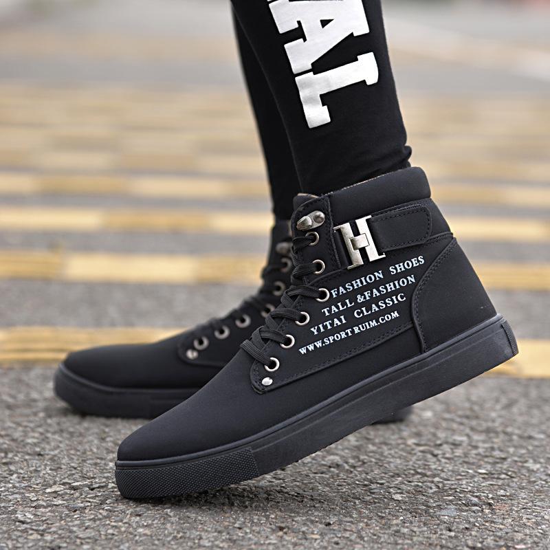 

2025 new models, Korean version of trendy men s shoes, high-top board shoes, retro casual lace-up men s trendy Martin boots 48