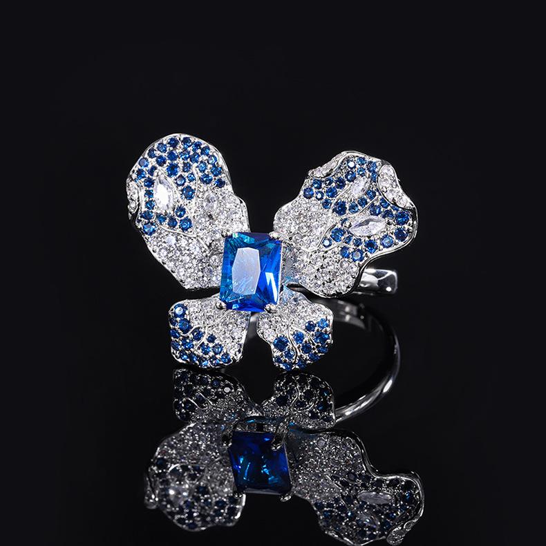 Personalized Fashion Butterfly Open Ring, Emerald Colored Treasure Ring, Three-Dimensional Exaggerated Butterfly Zircon Ring.