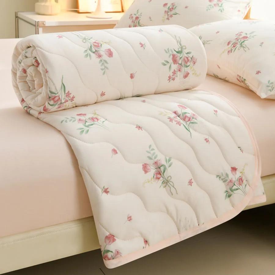 Summer Quilted Quilt, New Floral Single And Double Person Soft, Skin-Friendly, Breathable And Comfortable Air Conditioning Quilt