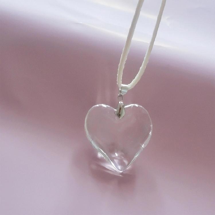 Unique Crystal Heart Necklace Fashion Sweet Cool Heart Clavicle Chain Lace Up