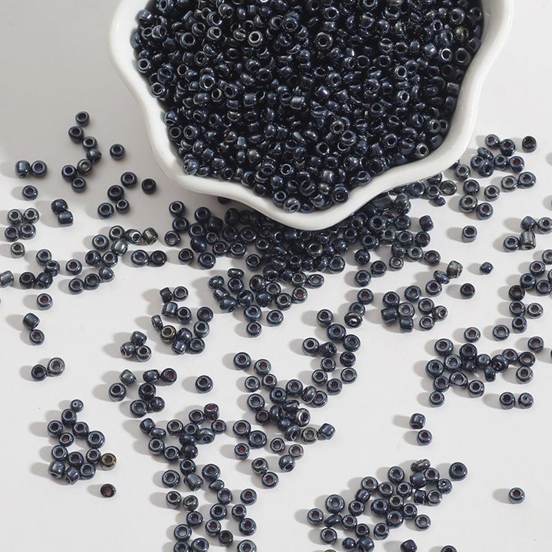 

Сделай сам Ручная работа Заколка с бусинами: Вышивка крестом со стеклярусом и металлическим бисером для украшений, свадебного платья, аксессуаров для сумок. 3mm 15g/bag ~500 pieces