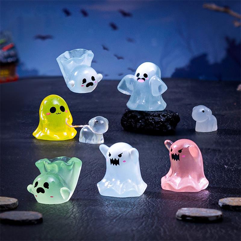 5 szt. Urocza lalka duch świecąca w ciemności, miniaturowe modele, dodatek DIY, dekoracja domku dla lalek, ozdoby na Halloween, zabawka świecąca w ciemności