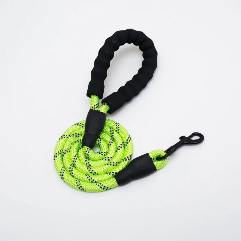 Dog Leash Multi-color Nylon Dog Leash Explosion-proof Dog Leash Outdoor Pet Leash