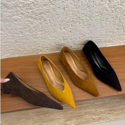 2025 New Pointed Korean Minimalist Style Retro Small Single Shoes, Jue Jue Zi, Shallow Mouth Commuting Versatile Low-heeled Women's Shoes