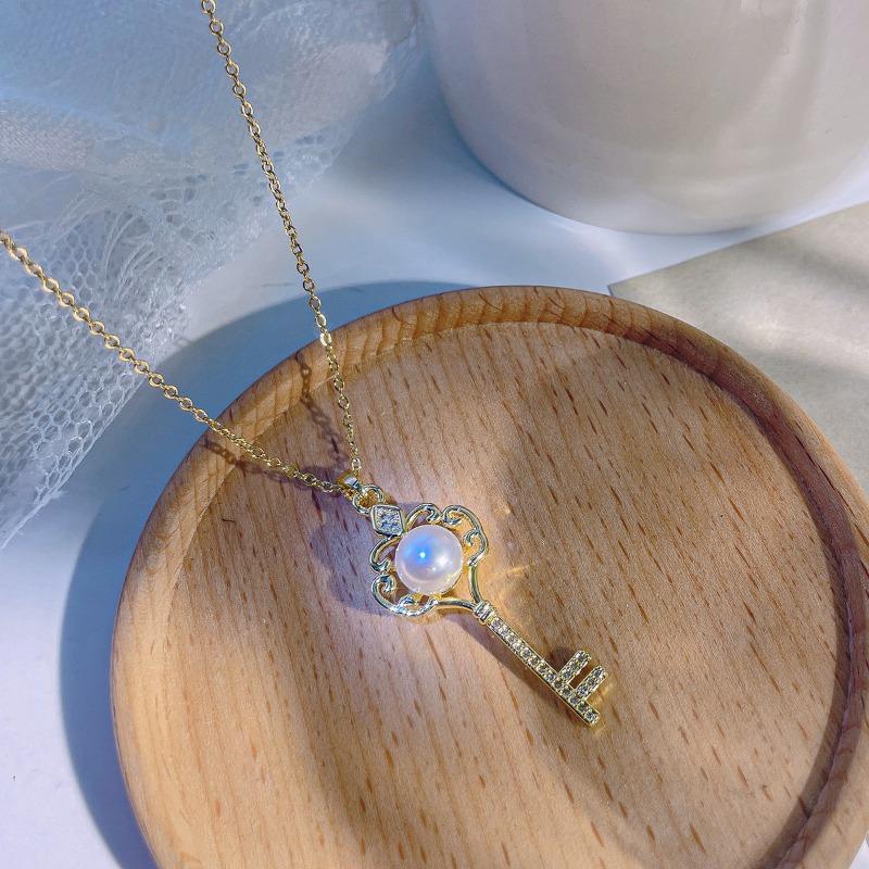 Gold Pearl Key Pendant Titanium Steel Clavicle Necklace For Women