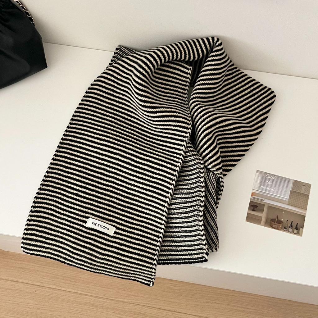 Black and white striped season classic retro basic knitted scarf fashionable versatile warm neck protection wool scarf