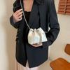 Lässige einfarbige Umhängetaschen Innenfach Neue Hot-Sale-Taschen für Damen Aufsteckbare plissierte PU-Damenhandtaschen