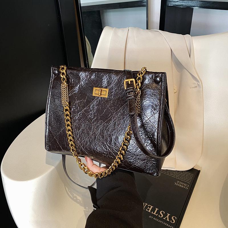 Rhombus chain bag women's large-capacity new fashion versatile shoulder messenger bag retro commuter bag