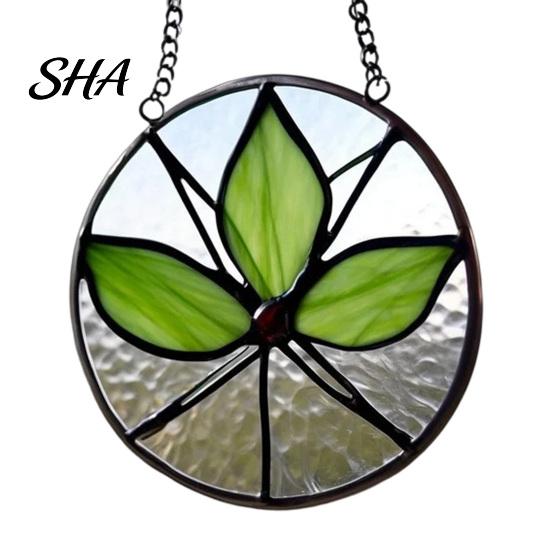 Transparent Acrylic Leaf Hanging Pendant, Waterproof Sunproof Window Hanging, Decorative Four-leaf Clover Pendant Ornament with Colorful Light Effects