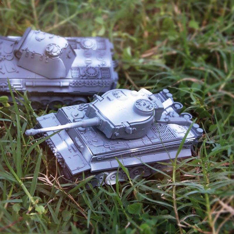 1:72 4D Plastic Assemble Tank SD.KFZ.7/2 Model World War II Model Puzzle Assembling Military Sand Table Toys For Children Gifts