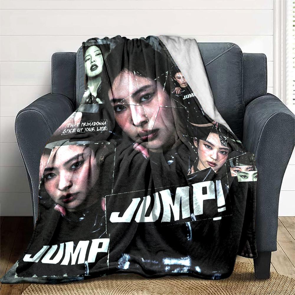 jennie Print Flannel Blanket High Quality Warm Comfortable Cover for All Seasons Perfect for Gifts Home Decor