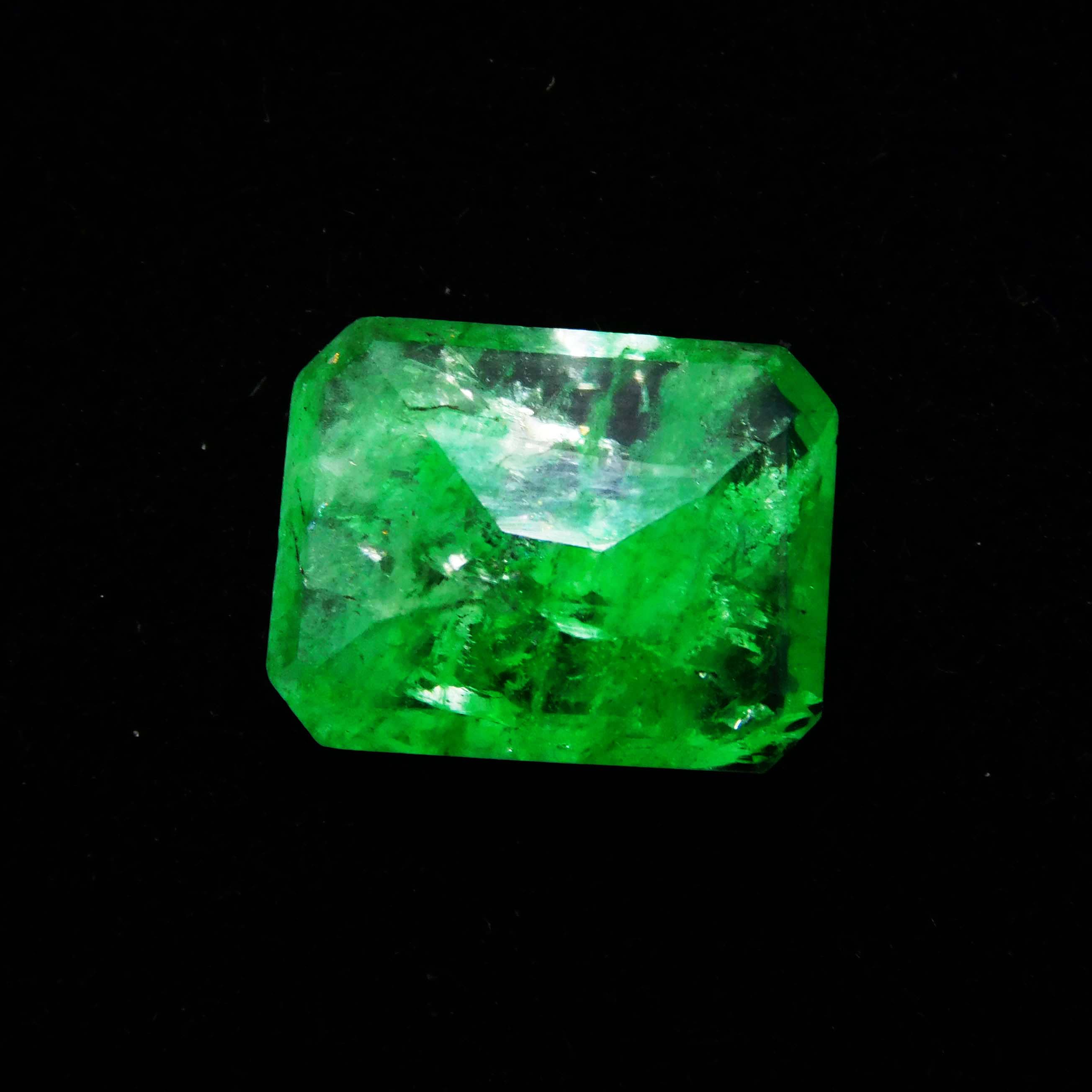 

6 Carat CERTIFIED Loose Gemstone Emerald Cut Green Natural Colombian Emerald A-3348 10.9 mm approx зелений