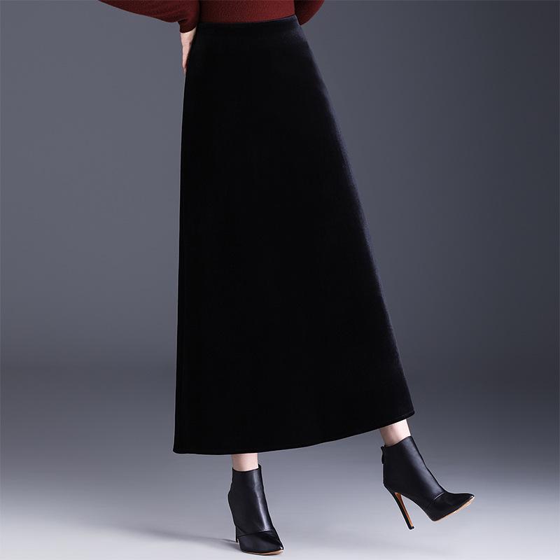 Golden Velvet A-line Skirt, Winter 2025, Elegant Korean Style, High-Waisted, Mid-Length, Slimming, Large Hem.