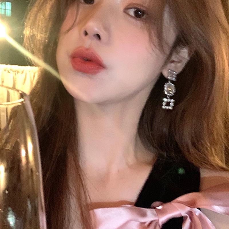 Chaebol Erbin Ohrstecker: Damen Einzigartiges Design & Eleganter 2023 Ohrschmuck