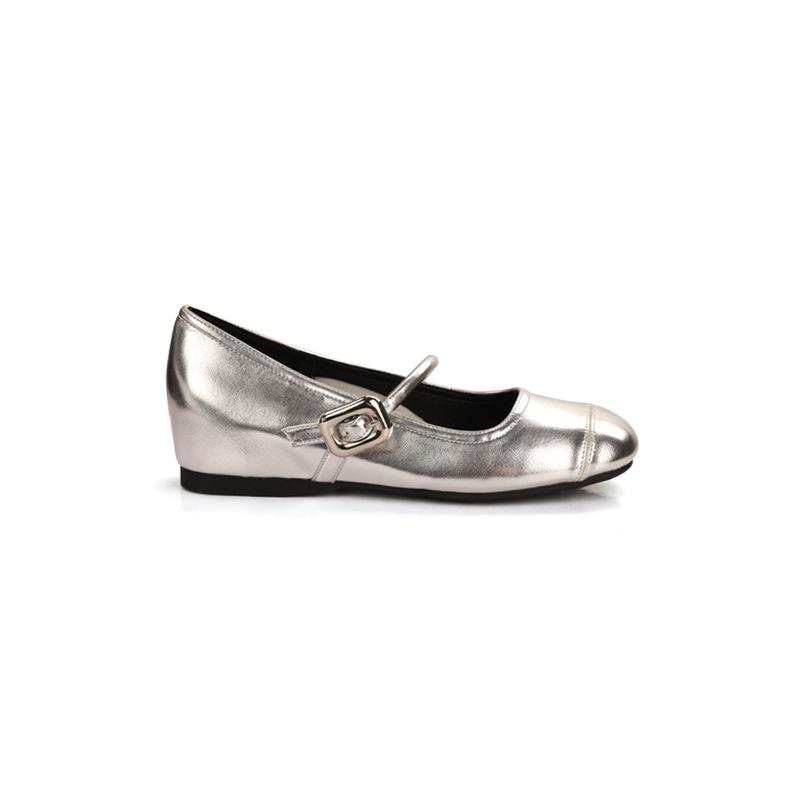 Spot~ Grape mother of the same style, round head, light mouth, silver small leather shoes, flat bottom inner height increase, soft sole Mary Jane sing