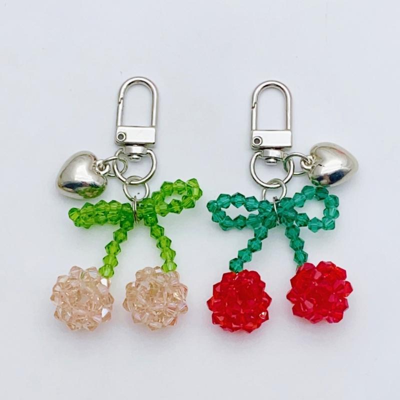 Kirsch Perlen Schlüsselanhänger Rosa Herz 7,5cm Niedliches Handgemachtes Kristallperlen Accessoire für Damen und Teenager Taschenanhänger