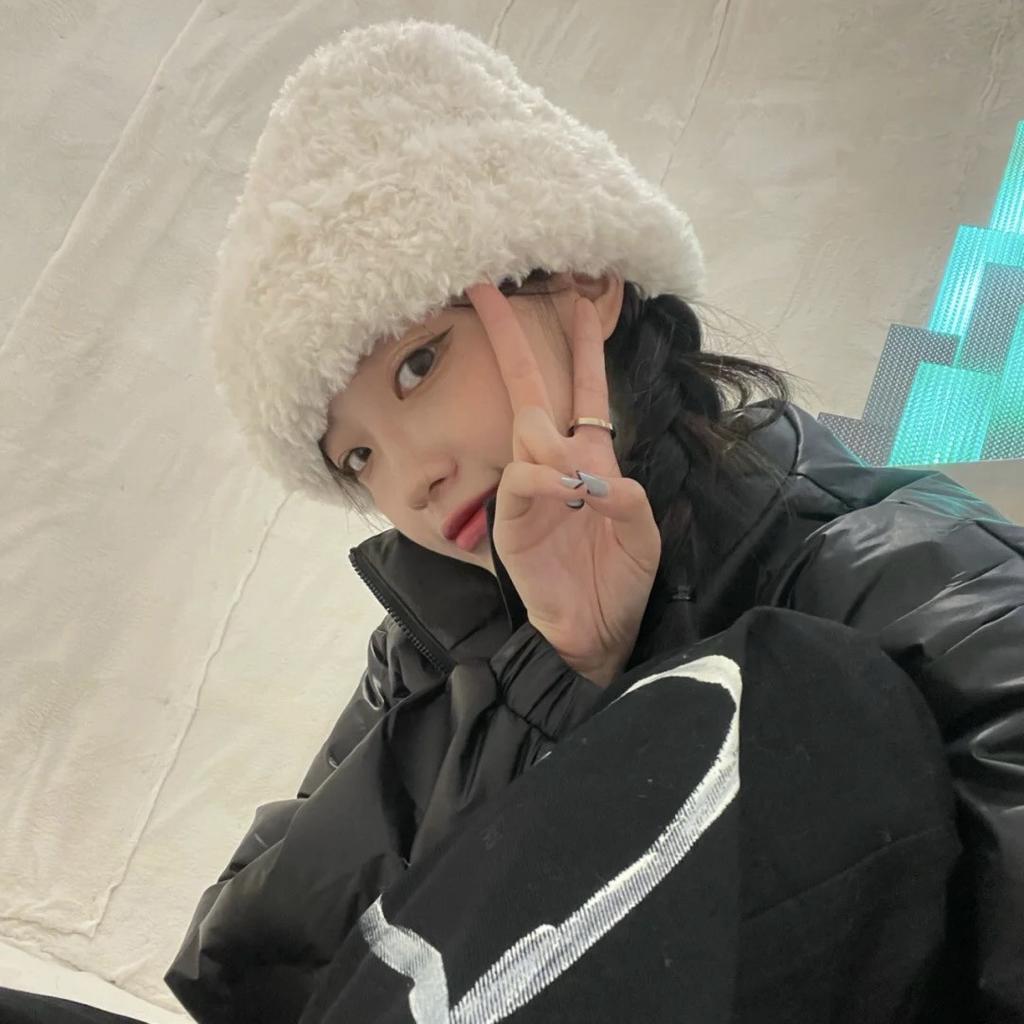 Korean White Plush Knitted Hat for Women In Autumn and Winter Fashionable Warm Imitation Fur Ear Protecting Hat
