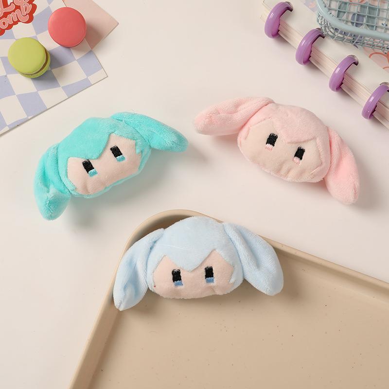 Adorable Hatsune Miku Plush Brooch - Japanese Creative Bag and Hair Accessory