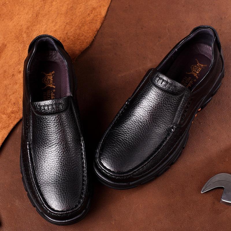 Mocassins Confortables pour Homme Mode Slip-on Chaussure de Conduite Antidérapante Chaussure d'Affaires Cuir Fait Main Chaussures Décontractées pour Homme Semelle Souple