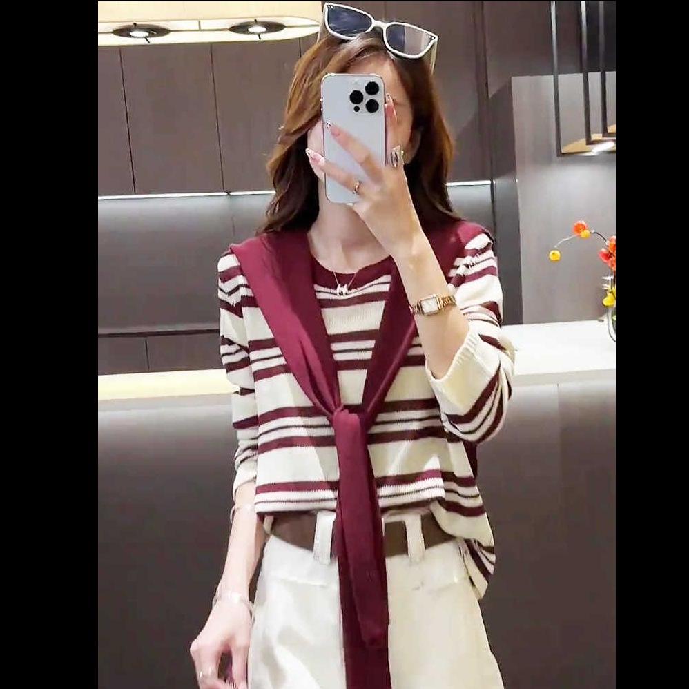 2025 New Women's Autumn Striped Shawl Knitwear: Loose, Relaxed Two-Piece Style for Spring/Autumn
