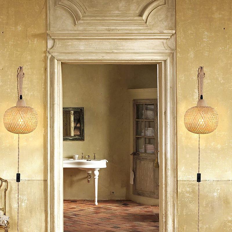 Retro Bamboo Weave Bedside Wall Lamp - Japanese Rattan and Wood Lighting Fixture for Rustic Bedrooms and Restaurants