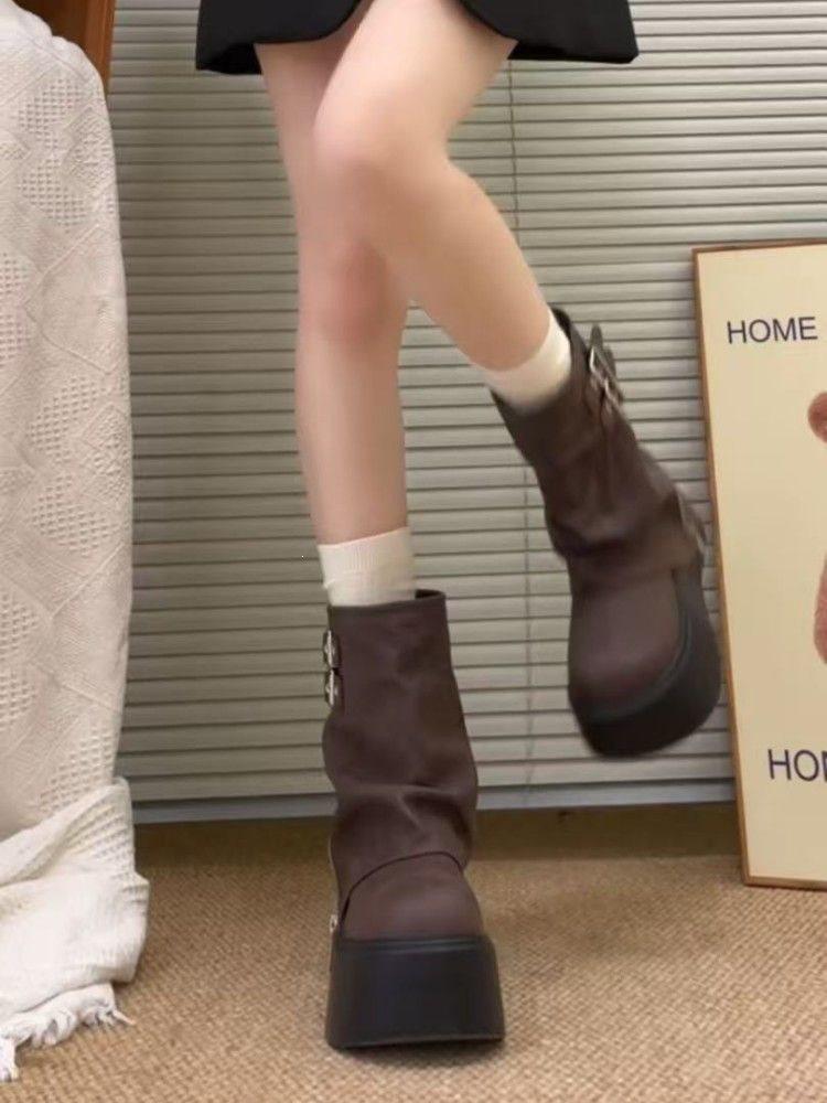 New sweet and cool babes look thin and small, increase height, locomotive trousers boots, retro knight boots, thick-soled short boots for women