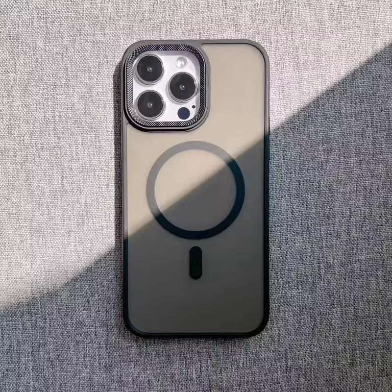 Applicable To IPhone17 Skin sensitive Magnetic Suction Mobile Phone Case Metal Pattern Lens Apple 16 ProMax Anti Fall 15 Protective Case