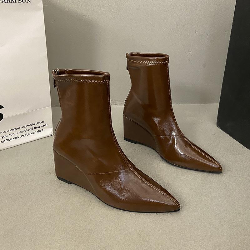 

Ботильоны на танкетке, на высоком каблуке, 2025, новая коллекция осень-зима, остроносые, эластичные, тонкие ботильоны, черные, ретро, универсальные ботинки Мартин, женские 40 коричневый