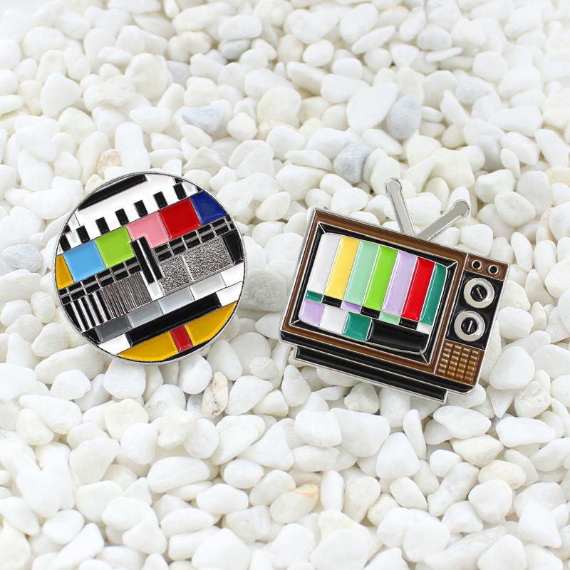 Retro TV No Signal Icon Brooch Badge