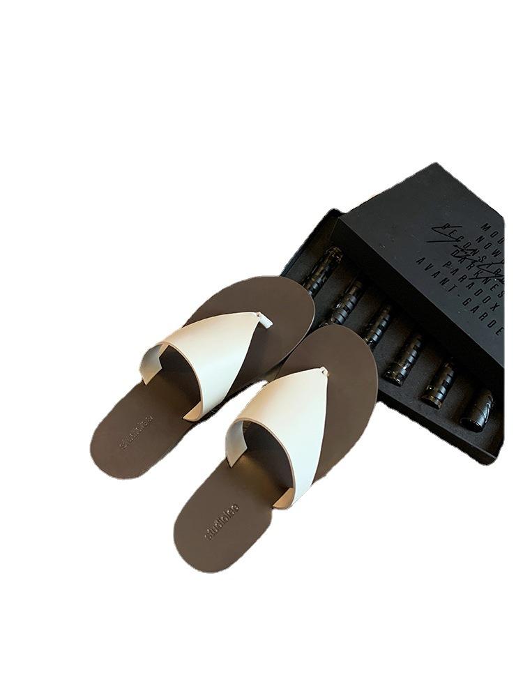 summer new round head simple triangular toe flat-soled slippers women's leather flat-soled sandals