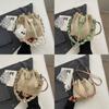 Urban Minimalist Woven Water Bucket Bag For Daily Casual Women