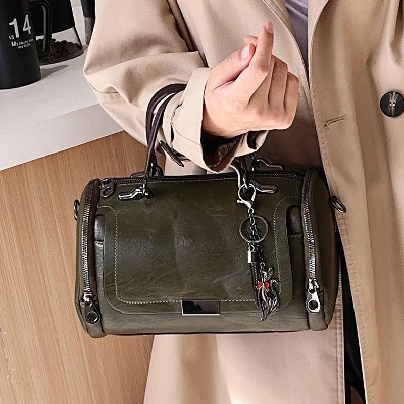 2025 Autumn and Winter New Korean Version Easy To Fit Retro Shoulder Crossbody Boston Pillow Bag Women's Handbag