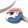 Neue moderne runde Acryl-Broschen für Damen, Mode, Hut, Mädchenfigur, Abzeichen-Pins, Büro Schmuck, Tasche, Kleidung Zubehör, Geschenke