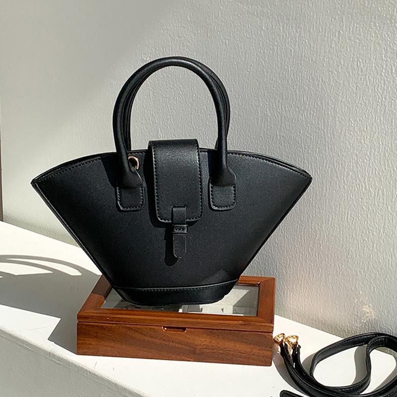 

Bags for Women Korean Casual Large Capacity Retro Fan Shaped Tote Bag Design Sense Handbag Persalized Versatile Crossbody Bag (20cm<Max Length<30cm) чорний