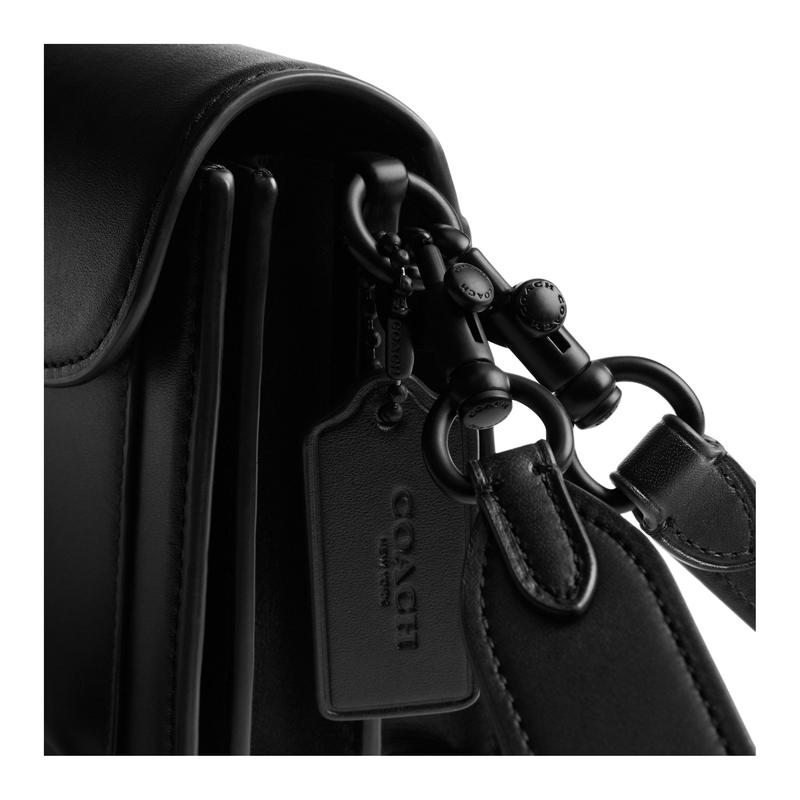Coach Tabby 26 Nameplate Logo Hardware Buckle Hand-held Crossbody Bag Cow Leather Shoulder Bag Medium Size Women's Black