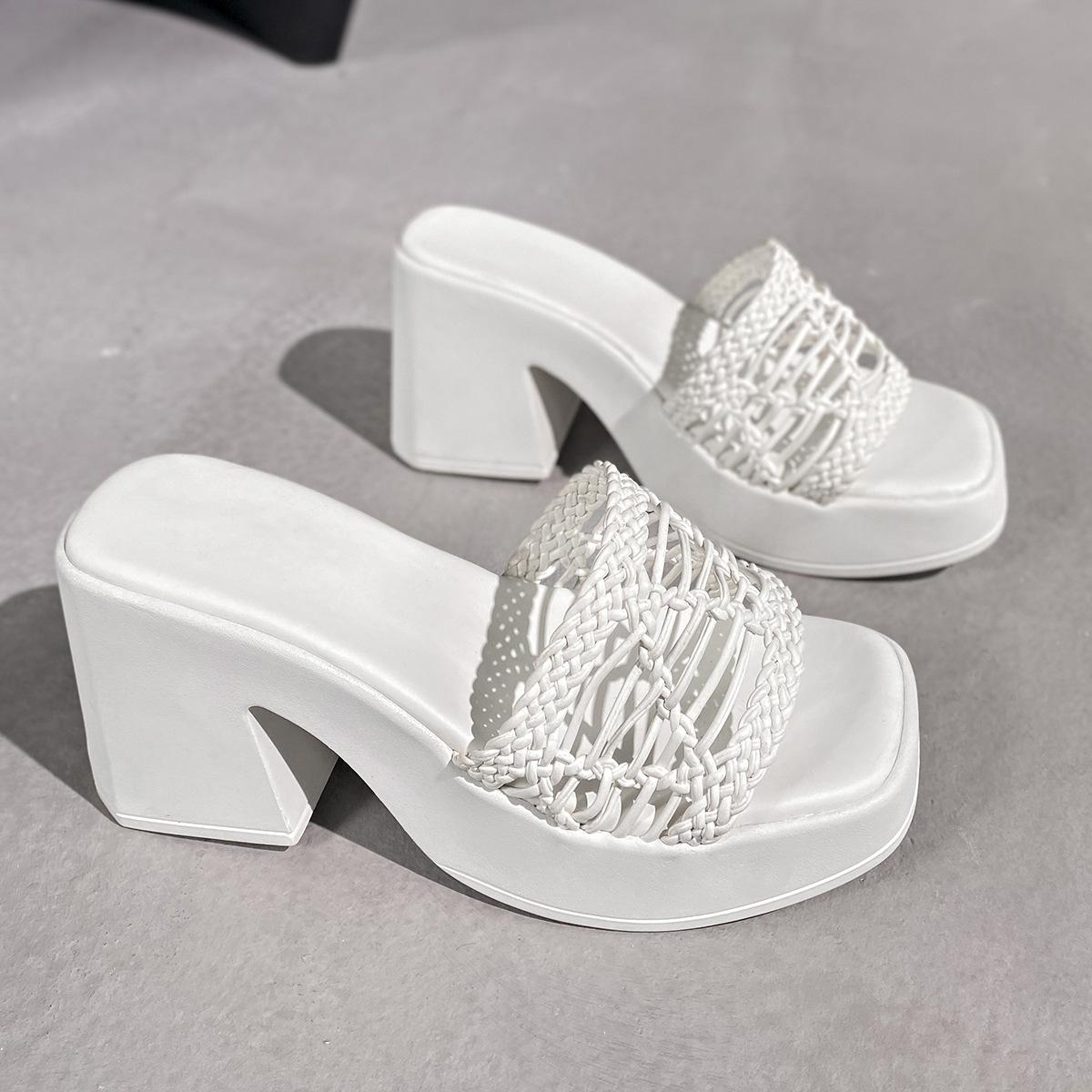 

2025 high-heeled slippers women s summer European, American and foreign trade large-size comfortable thick-heeled one-word cool slippers 43 білий