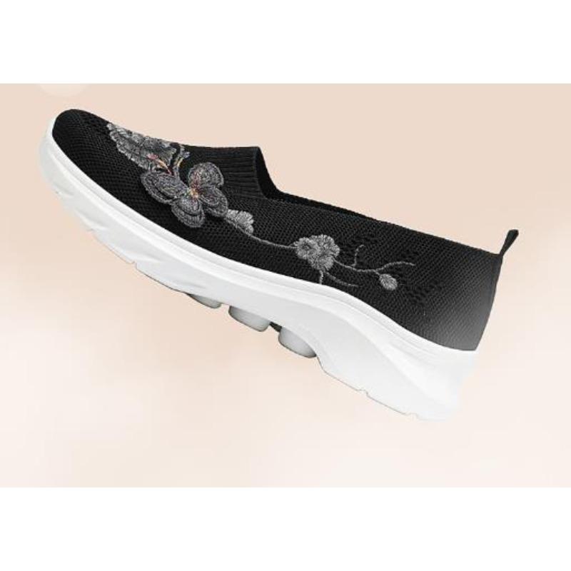 Women's Breathable Mesh Shoes Fashionable Comfortable Cloth Shoes Summer Casual Shoes