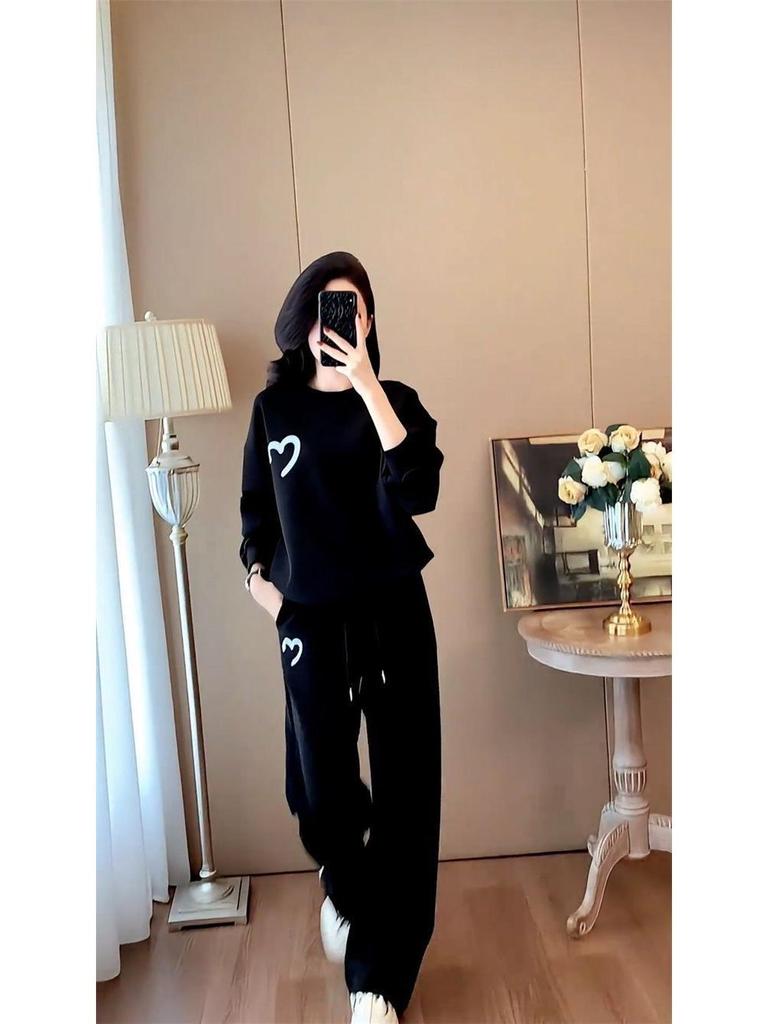 Stylish Korean Plus Velvet Thickened Casual Hoodie Two-Piece Set for Women - Autumn/Winter Chic Slimming Look
