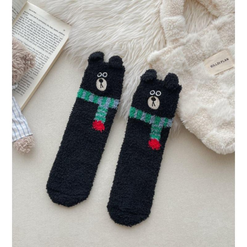 Autumn and Winter Coral Fleece Socks, Three-dimensional Ears, Scarves, Bear Socks, Non-shedding Half-fleece Socks, Warm Thickened Floor Socks