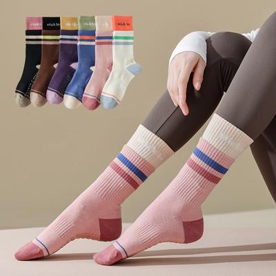 Doppelschichtige Yoga-Socken aus Baumwolle in der Mitte der Wade, Pilates-Socken für den Innenbereich, rutschfeste Spezial-Sportsocken, Tanz-Fitness-Trainings-Bodensocken