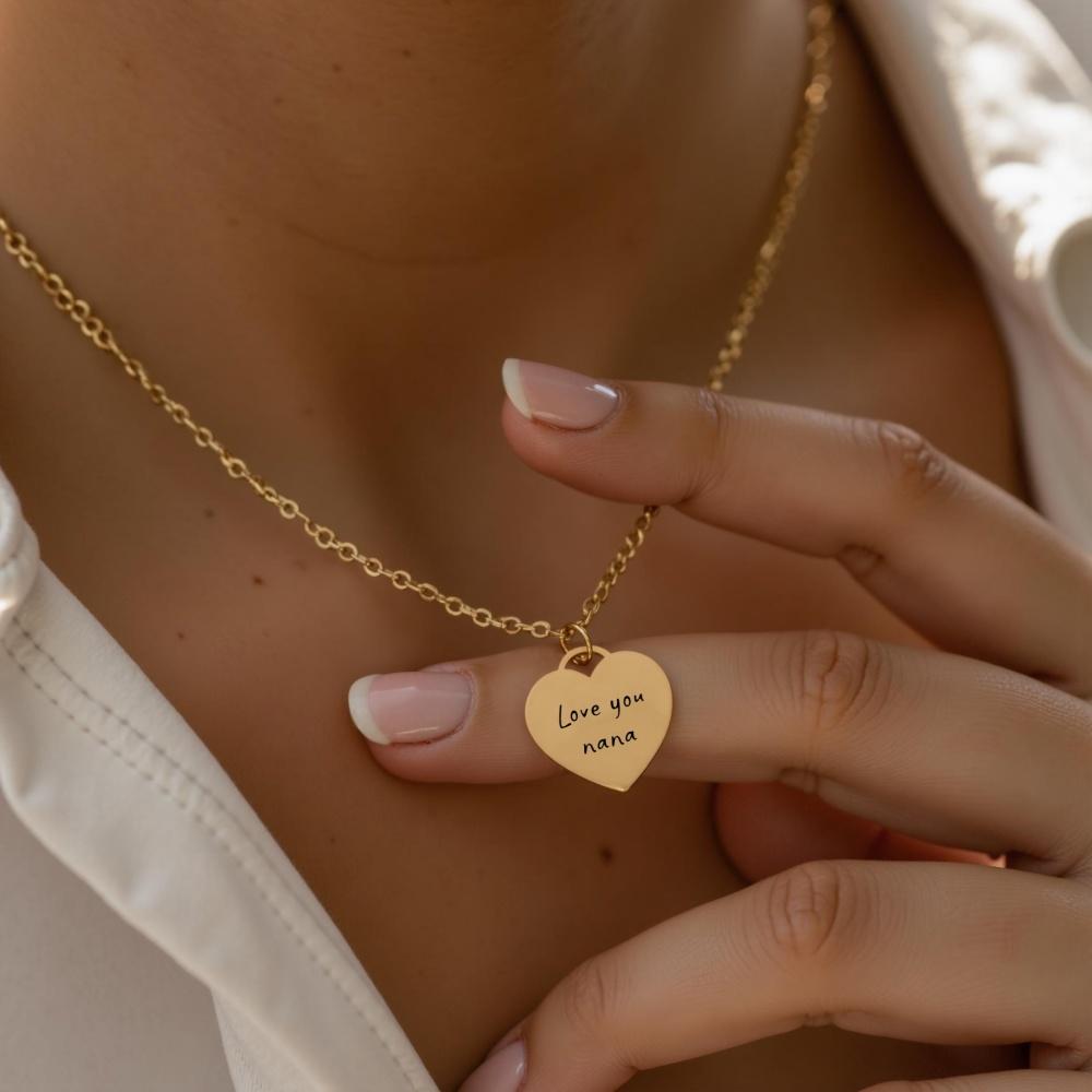 Fashionable Stainless Steel Engraving Letters Time Heart-shaped Pendant Necklace for Friends and Lovers Christmas Gift Necklace