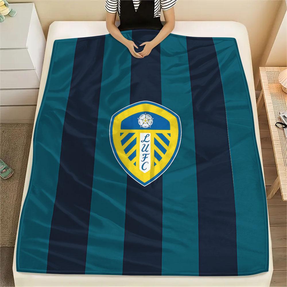 1pz Coperta in Flanella con Fantasia Leeds United Adatta a Tutte le Stagioni per Arredamento Casa Calore e Comfort Regali Regalo Festivo