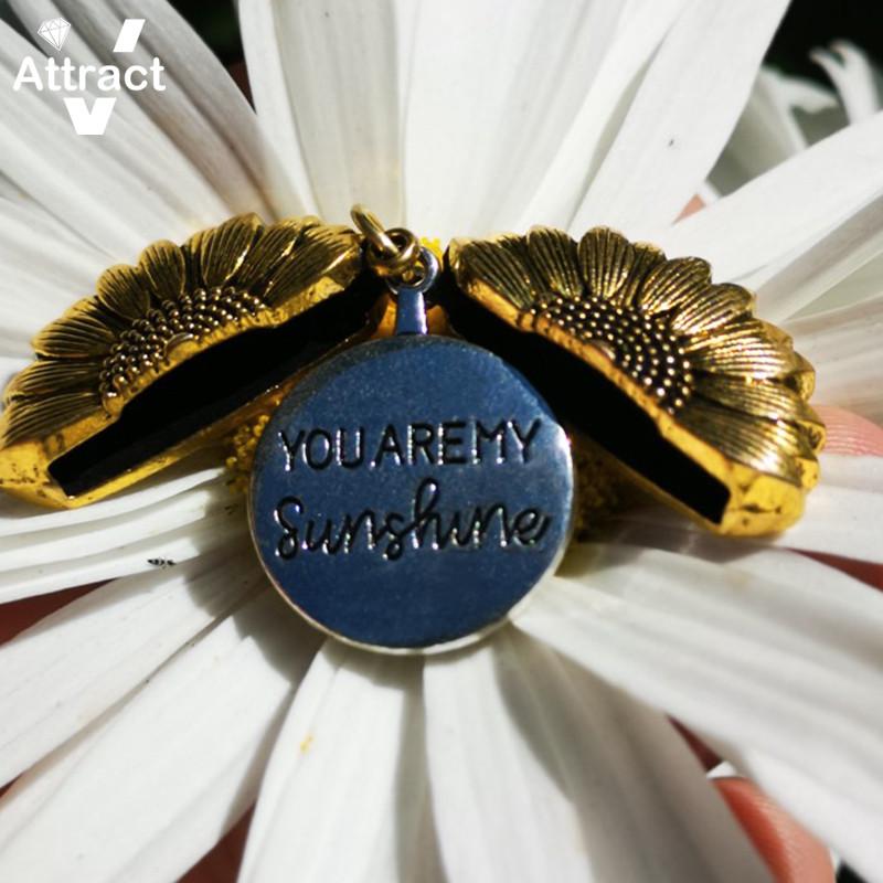 You Are My Sunshine Otevřený medailon Slunečnicový přívěsek Náhrdelník Boho Jewelry Dárky pro nejlepší přátelství Bff Letter Necklace Collier