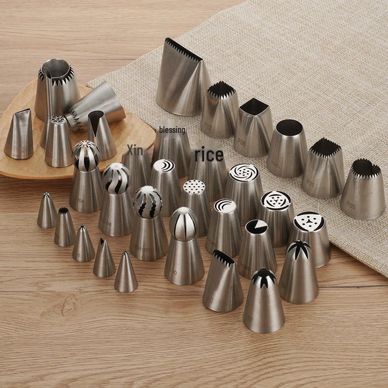 304 Stainless Steel One-Piece Molded Baking Tips for Large, Medium & Small Cakes Cookies and Cream Puffs
