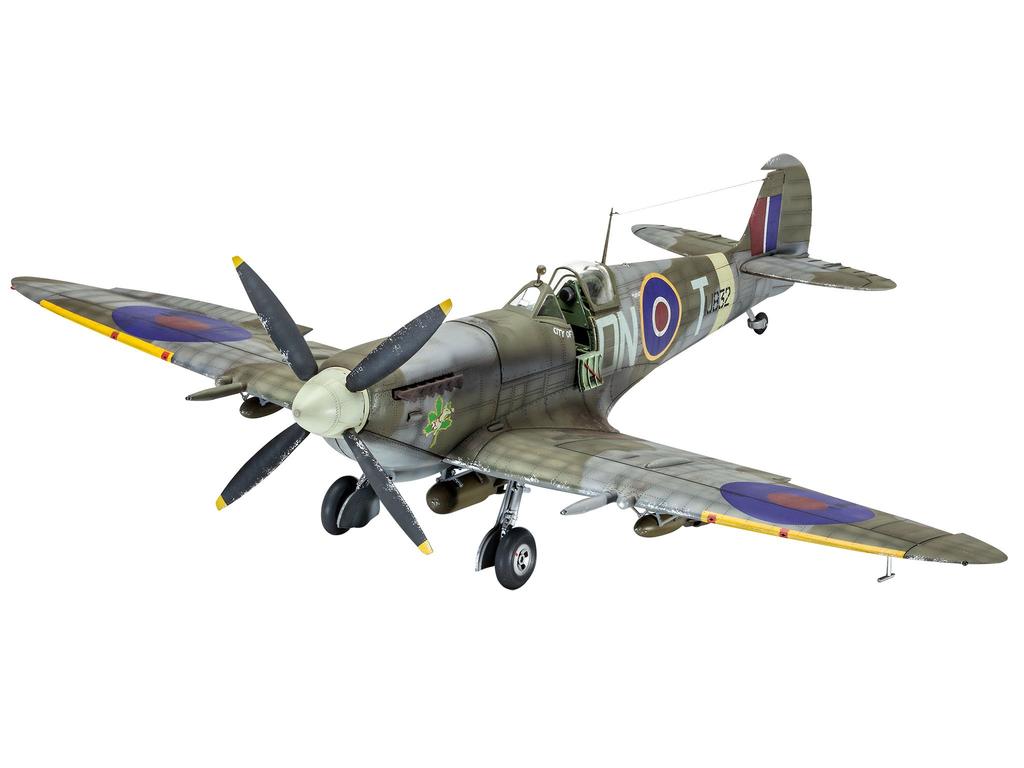German Revell Royal Air Force Spitfire Plastic Model 03927 1/32 MK.9C