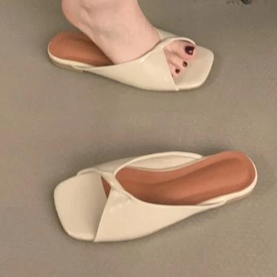 Fashion Hot Selling 2025 Summer Women Fashion Square Head Open Toe Narrow Strap Sandals New Style Open Heel Soft Bottom Beach Flip Flops
