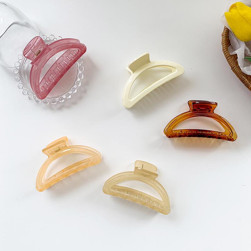 Elegance Half-Circle Geometric Hair Clip - Textured Temperament Jelly Updo Hairpin