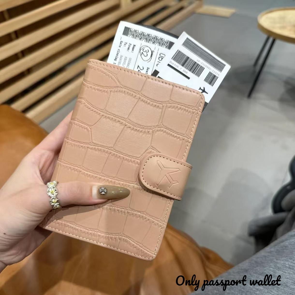 

Passport Clip Ins Simple and Multifunctional Flight Tickets Documents Change Wallet Anti-theft Brush Protection Cover Wallet рожевий